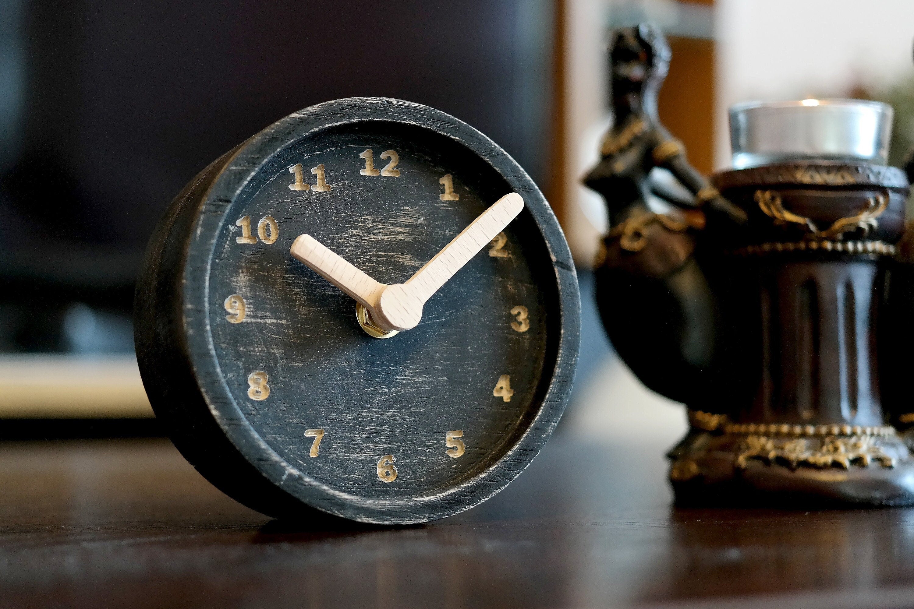 Eskitme Masif Çam Masa Saati | Antika Görünümlü & Sessiz Mekanizma