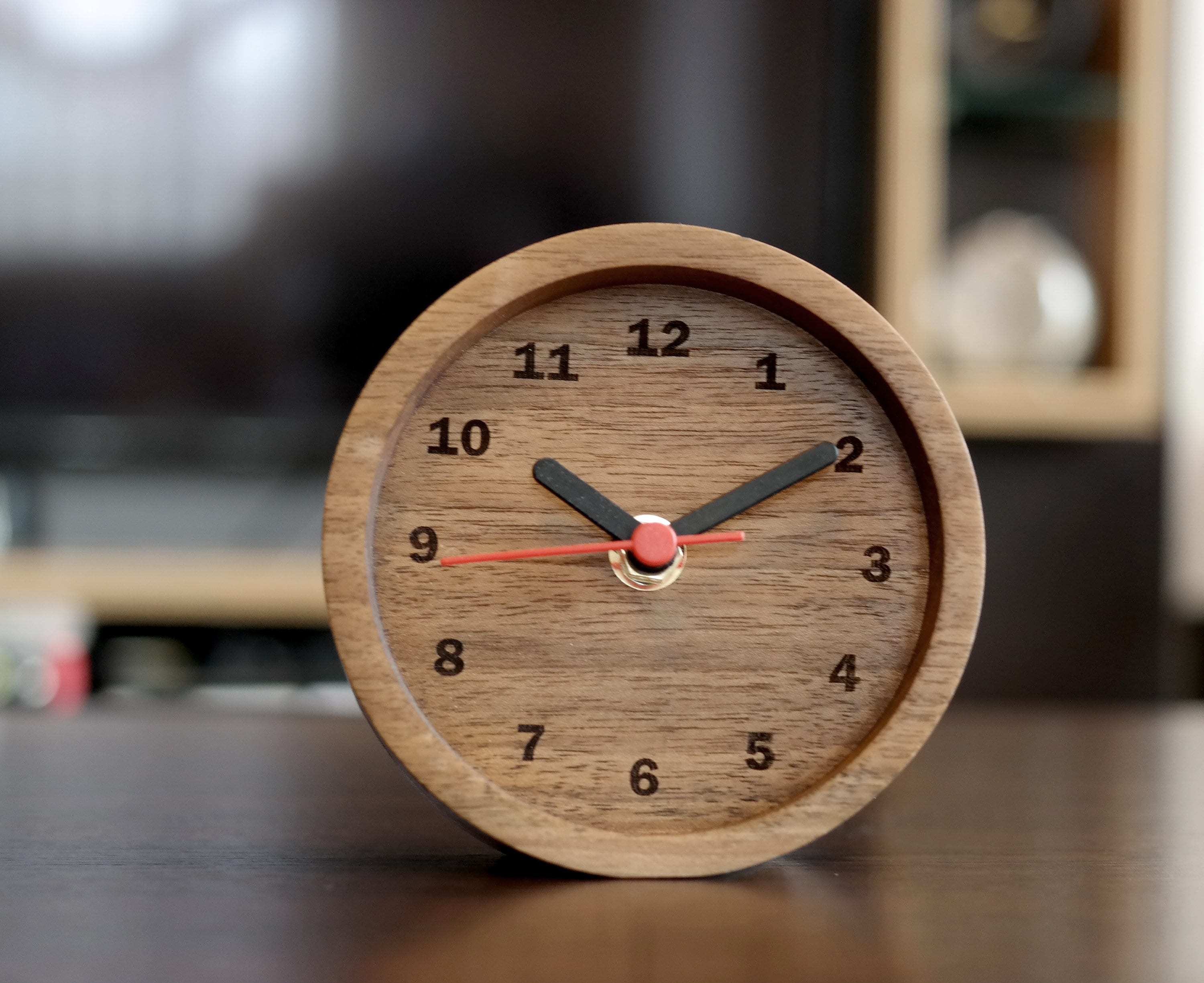 Handmade Walnut Wood Desk Clock: 11cm Table Clock