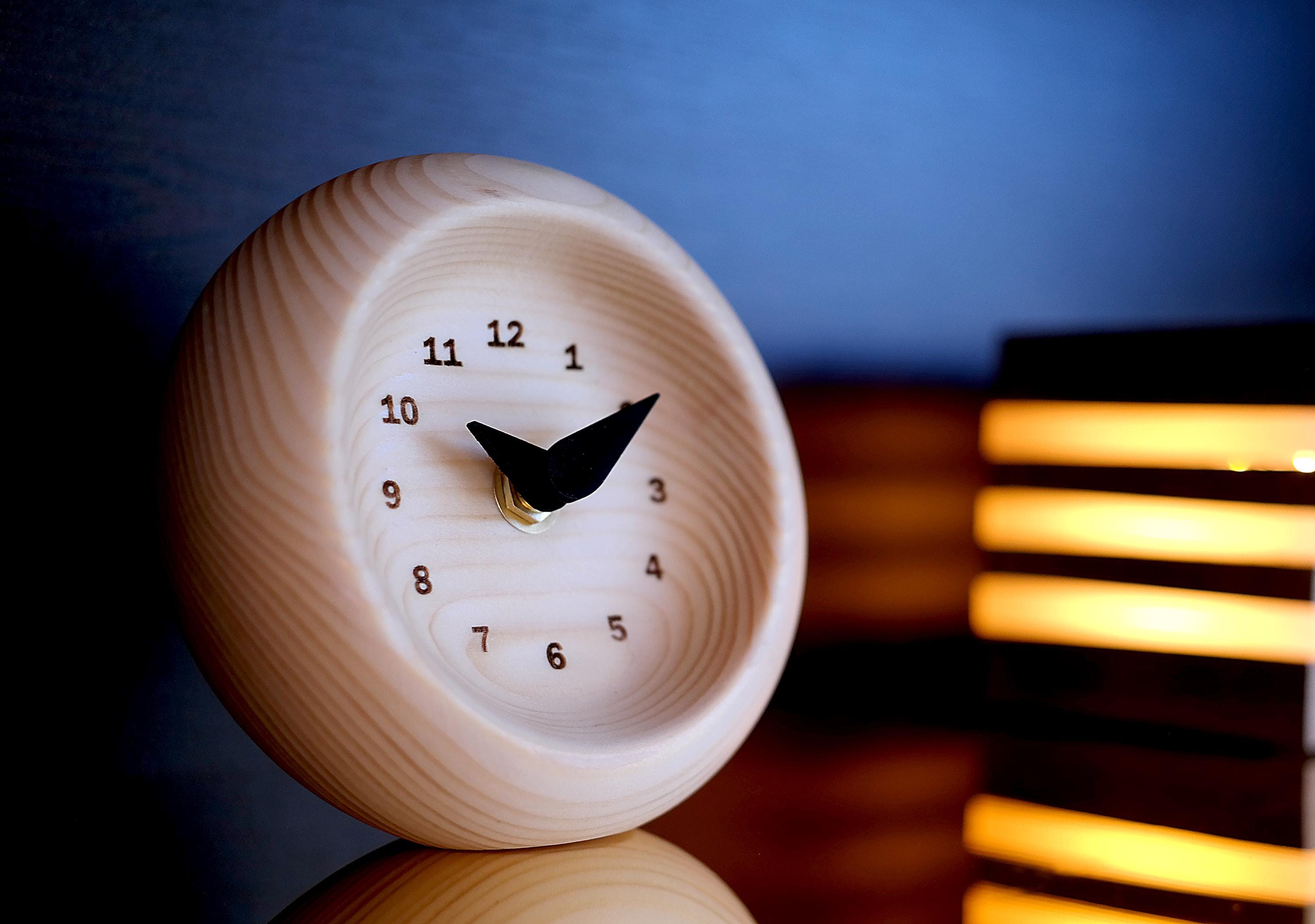 Natural Grain Clock
