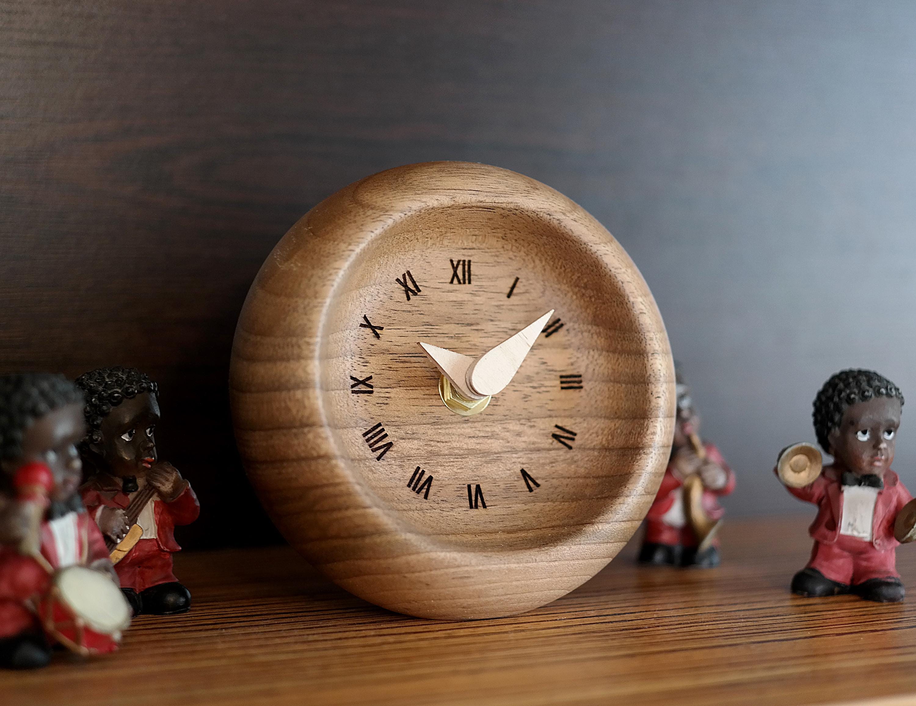 Handcrafted Walnut Table Clock with Roman Numerals – Elegant Wooden Desk Timepiece